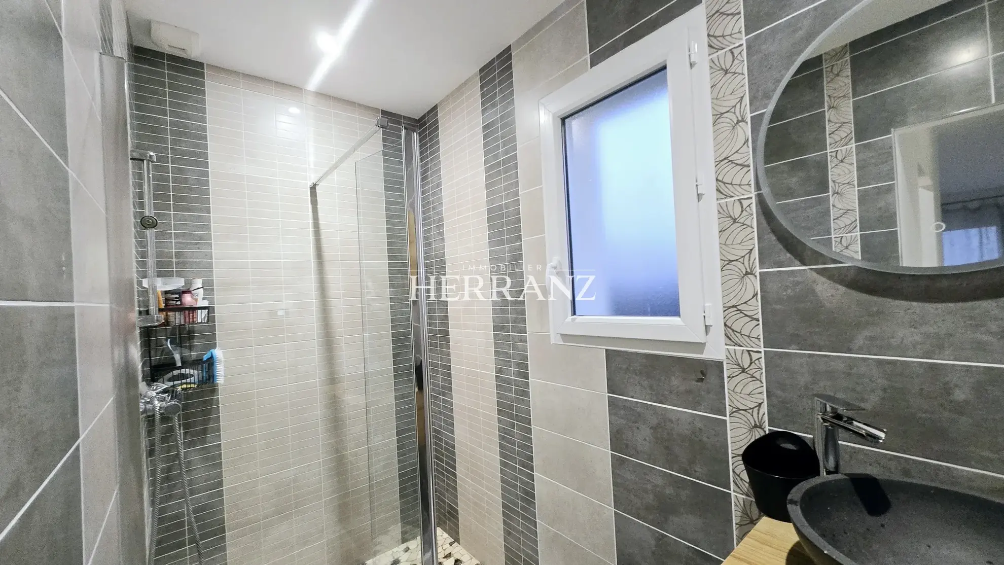 Belle maison contemporaine de 125 m² à Sainte-Magne-de-Castillon avec terrain clos 
