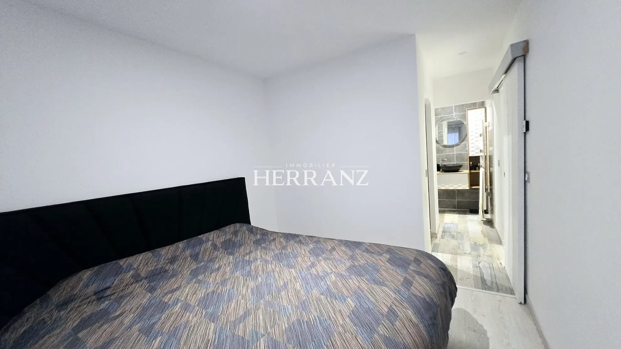 Belle maison contemporaine de 125 m² à Sainte-Magne-de-Castillon avec terrain clos 