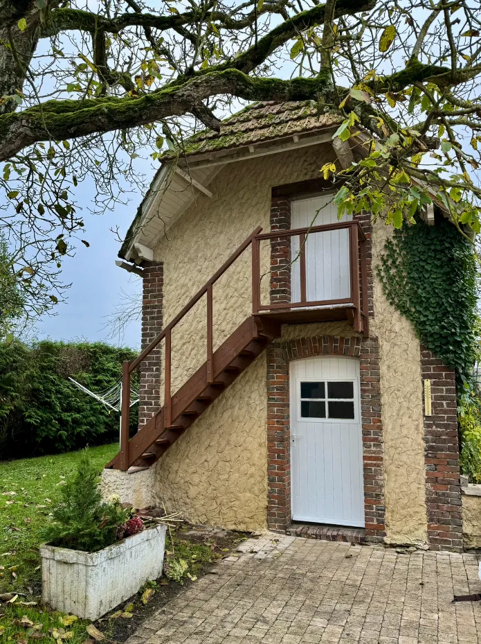 Belle maison rénovée avec annexes à Mignière, proximité Chartres 