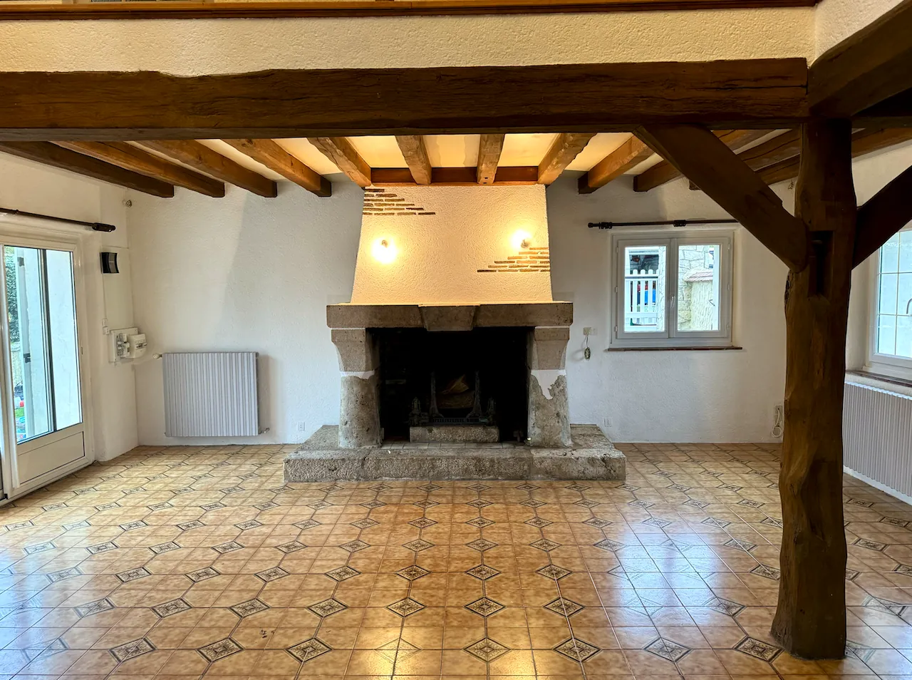 Belle maison rénovée avec annexes à Mignière, proximité Chartres 