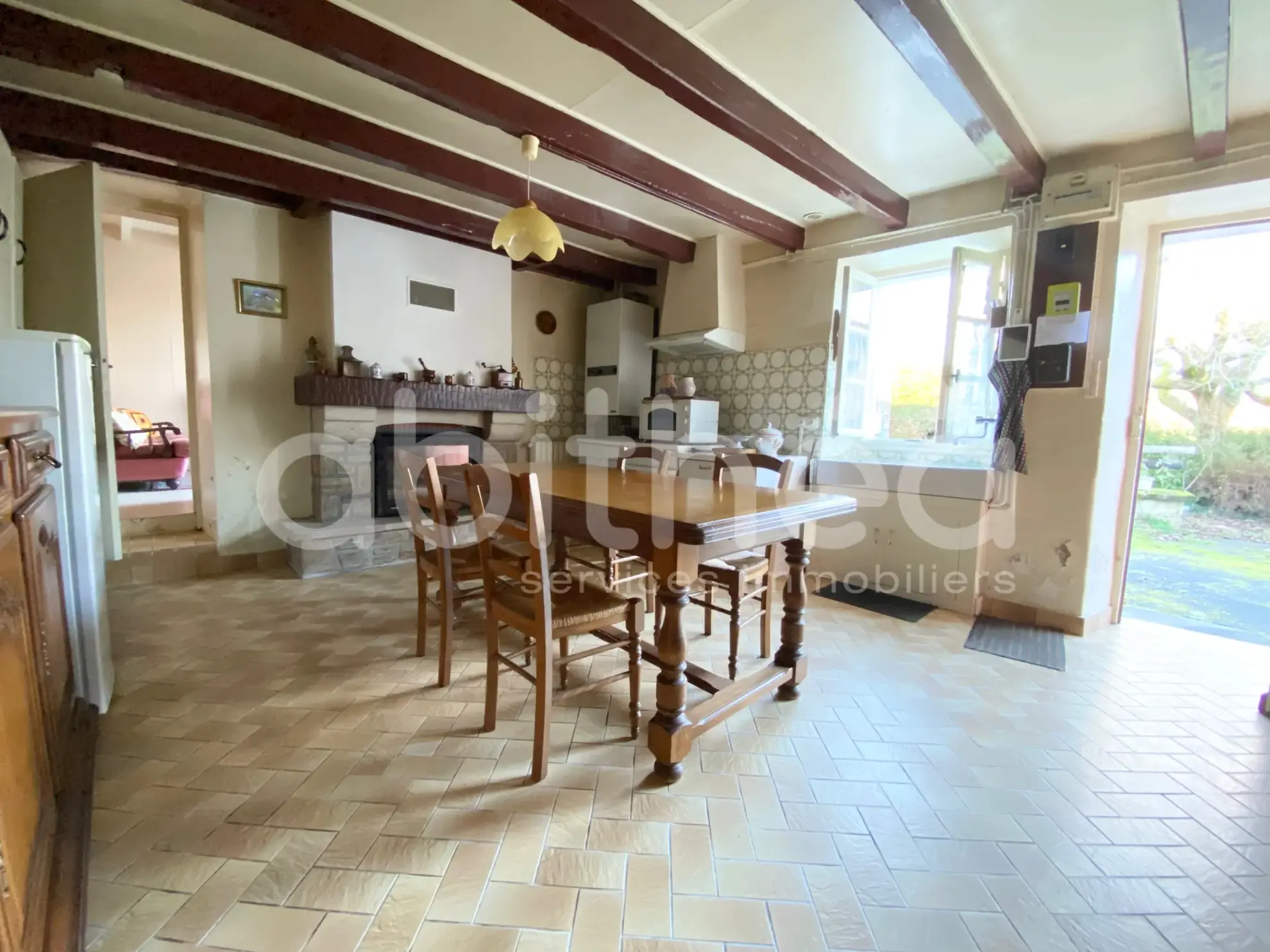 Maison à rénover avec grange aménageable et terrain de 2050m² à Chirac (16150) 