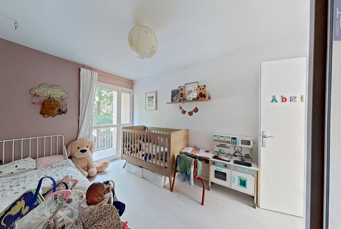 Appartement T3/T4 de 71,31 m² avec Balcon, Cave et Parking à Sainte-Foy-lès-Lyon 