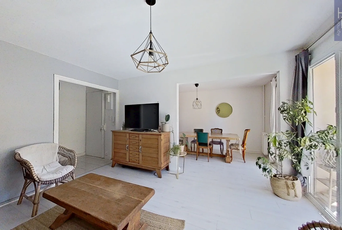 Appartement T3/T4 de 71,31 m² avec Balcon, Cave et Parking à Sainte-Foy-lès-Lyon 
