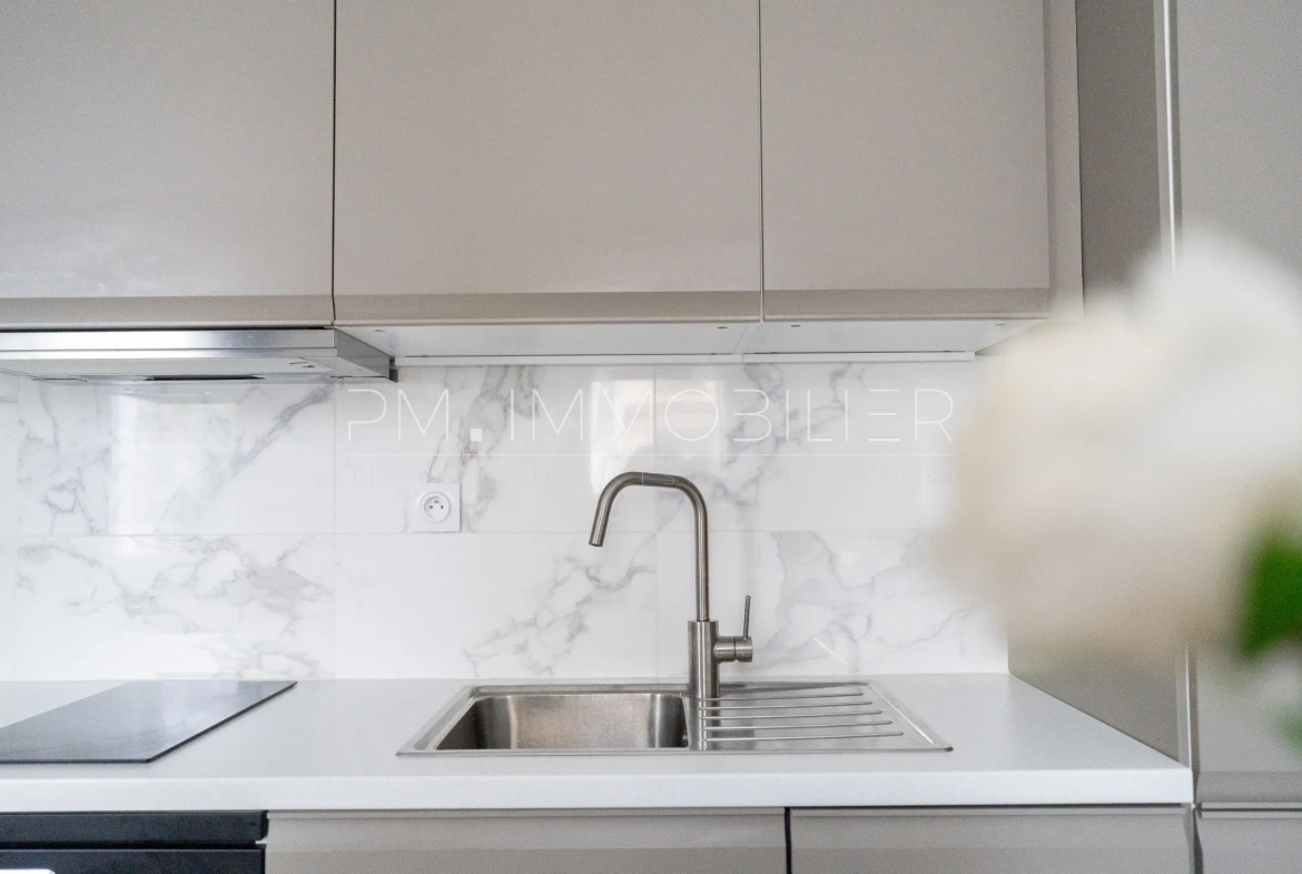 Appartement rénové de 35 m² dans le quartier du Palais de Justice à Marseille 