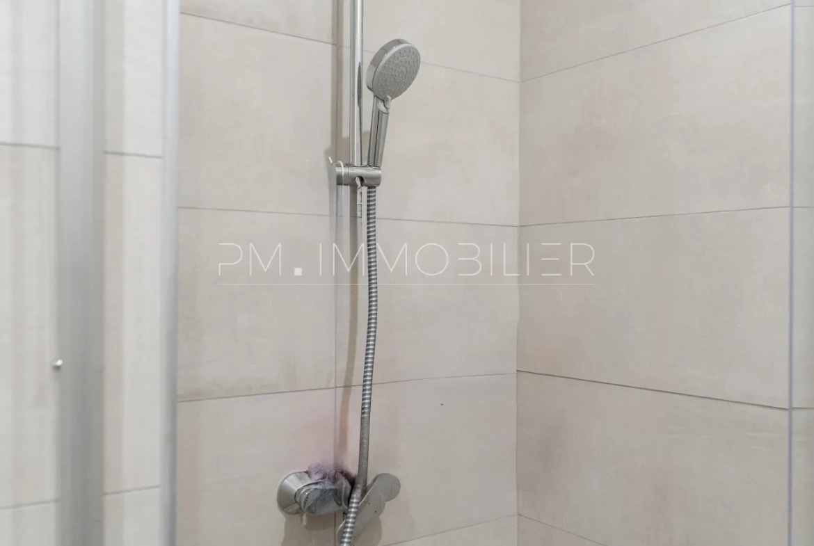 Appartement rénové de 35 m² dans le quartier du Palais de Justice à Marseille 