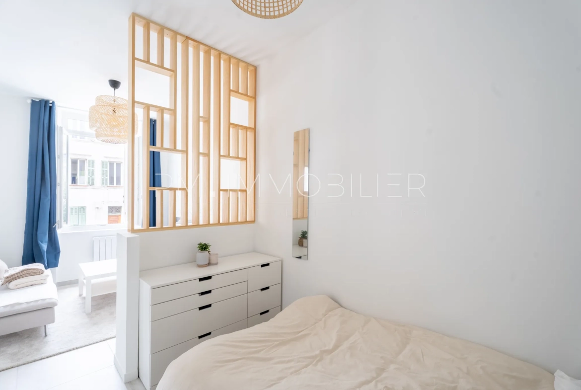 Appartement rénové de 35 m² dans le quartier du Palais de Justice à Marseille 