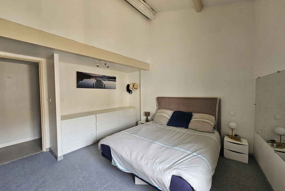 Maison de village à Lunel-Viel avec 4 chambres, espace agréable et prestations modernes 