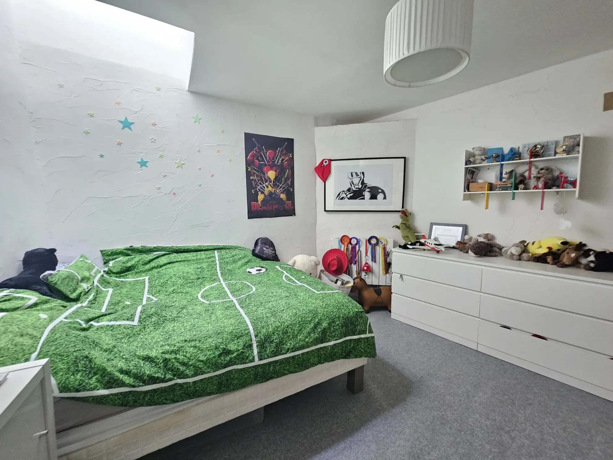 Maison de village à Lunel-Viel avec 4 chambres, espace agréable et prestations modernes 