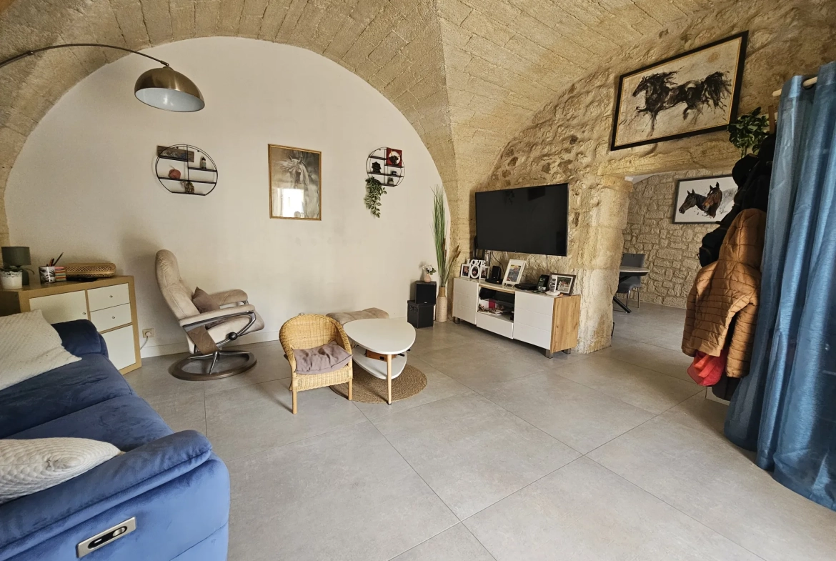 Maison de village à Lunel-Viel avec 4 chambres, espace agréable et prestations modernes 