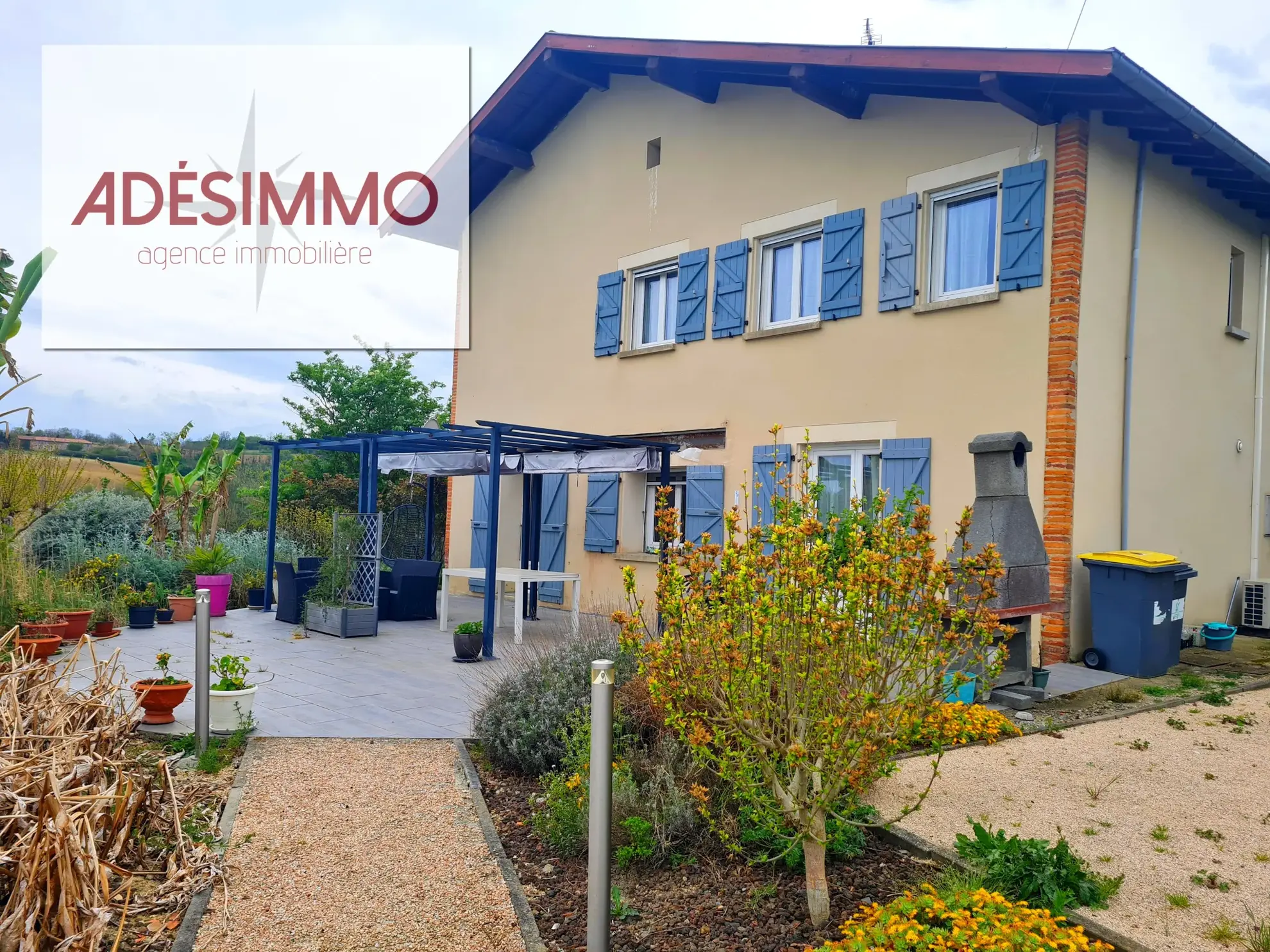 Maison de campagne avec piscine et vue sur les coteaux à Lézat-sur-Lèze 