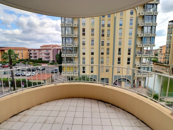 Appartement 2 pièces avec balcon et parking à Lattes, proximité port et vasque