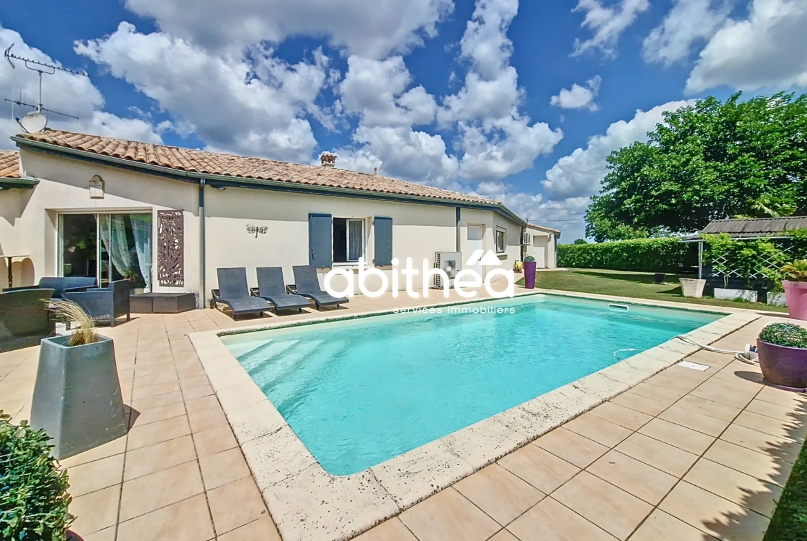 Maison moderne de 137 m² avec piscine et annexes à Clam près de Jonzac 