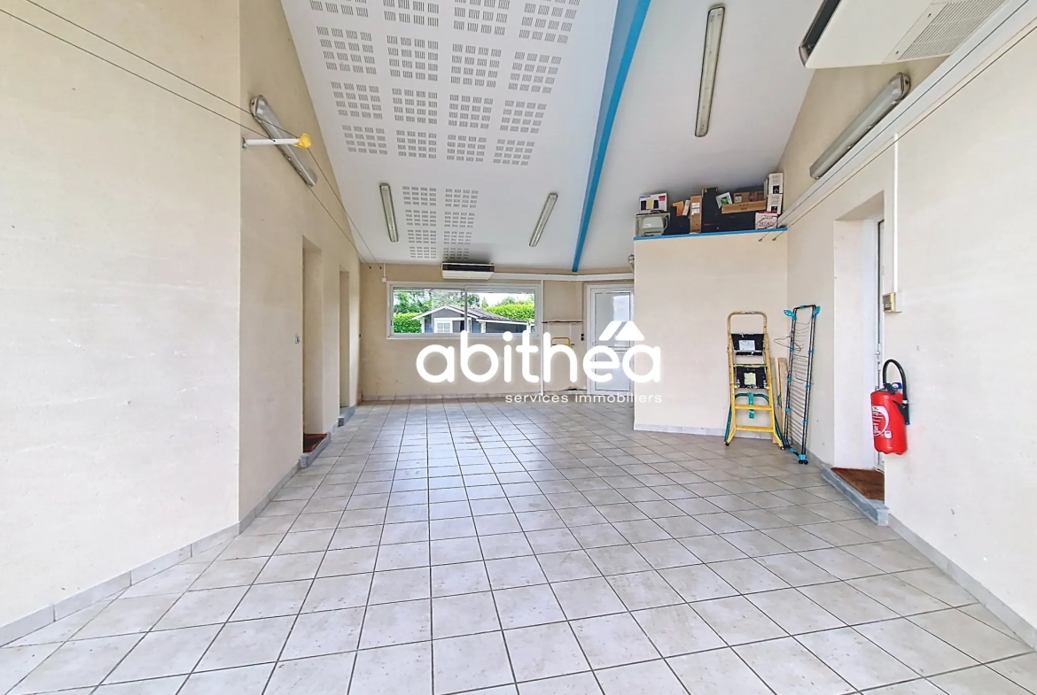 Maison moderne de 137 m² avec piscine et annexes à Clam près de Jonzac 