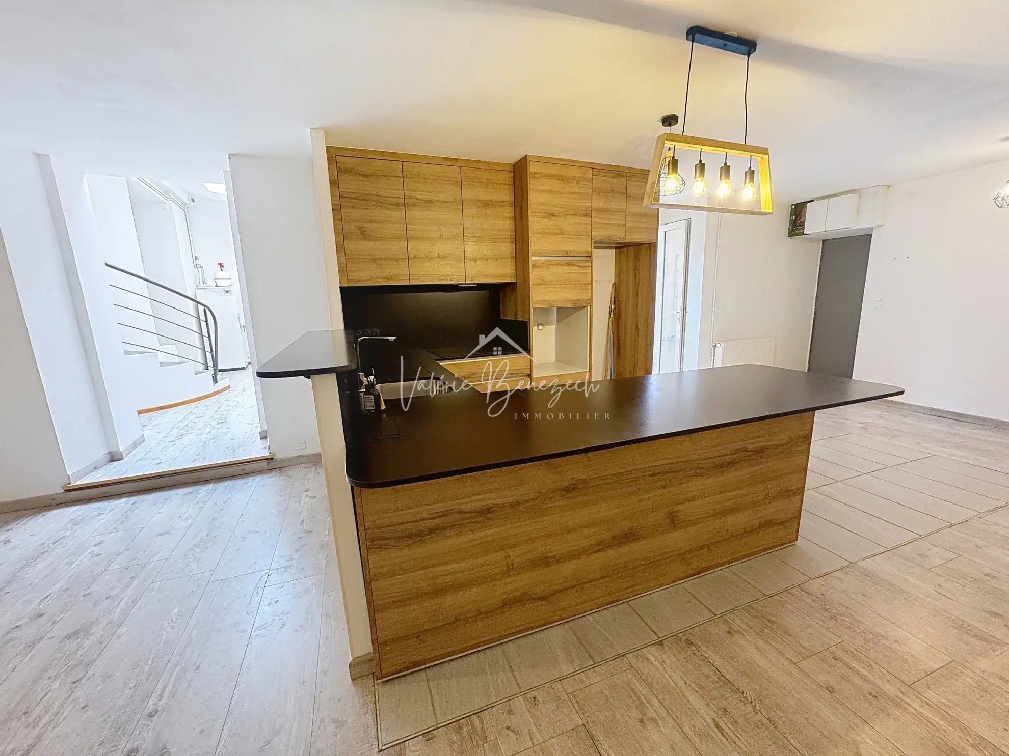 Appartement lumineux de 140 m2 avec patio au cœur de Saint-Affrique 