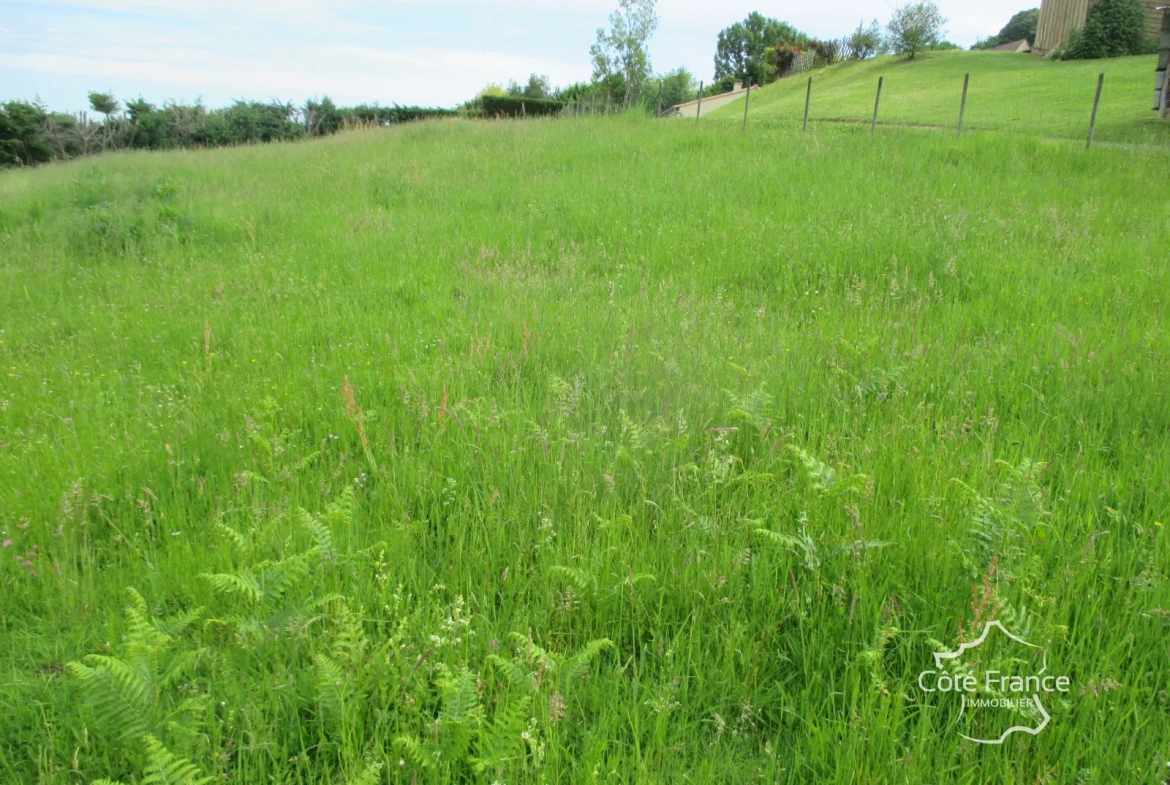 Terrain constructible à vendre à Proissans près de Sarlat-la-Canéda en Dordogne 