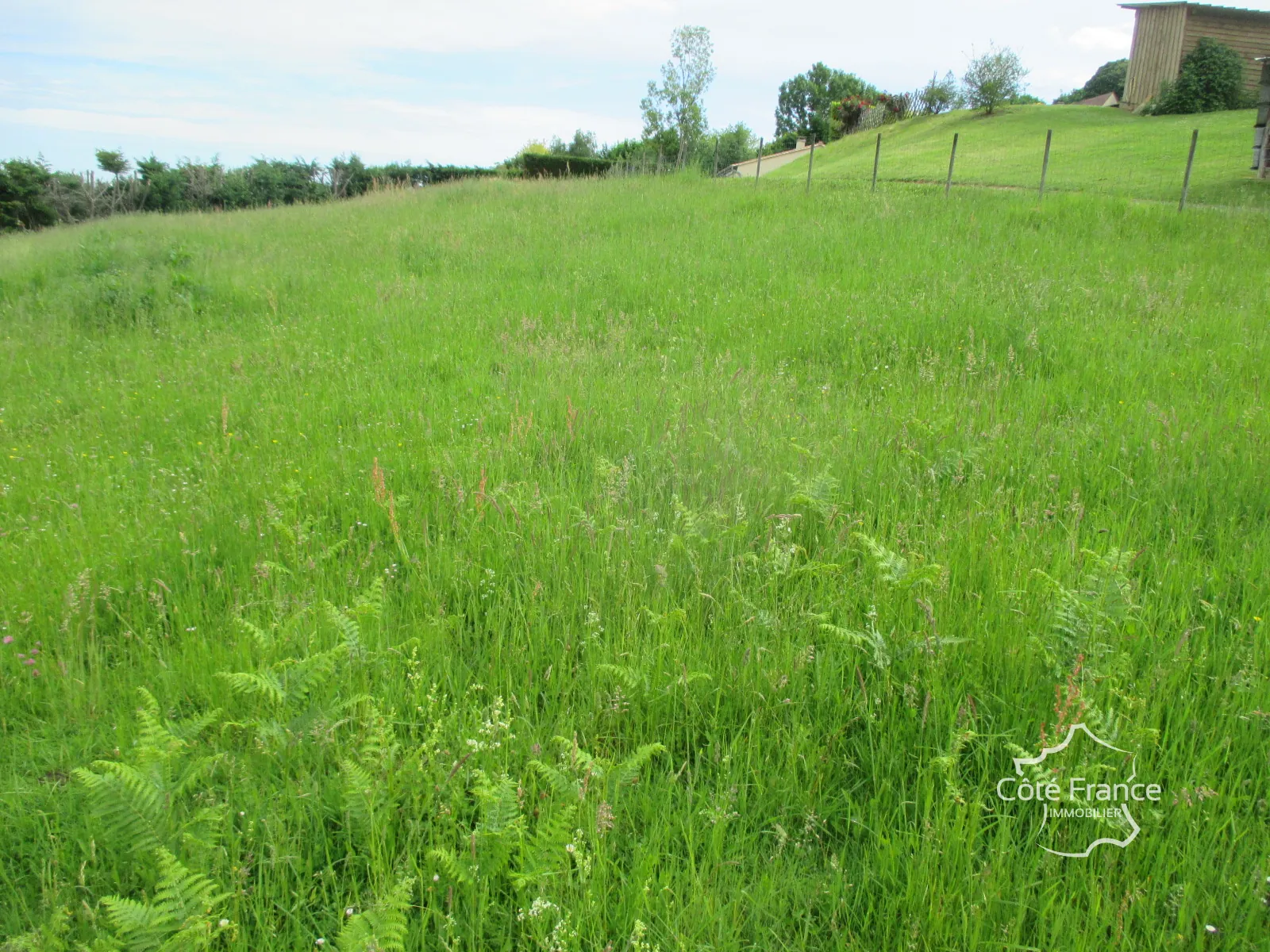 Terrain constructible à vendre à Proissans près de Sarlat-la-Canéda en Dordogne 