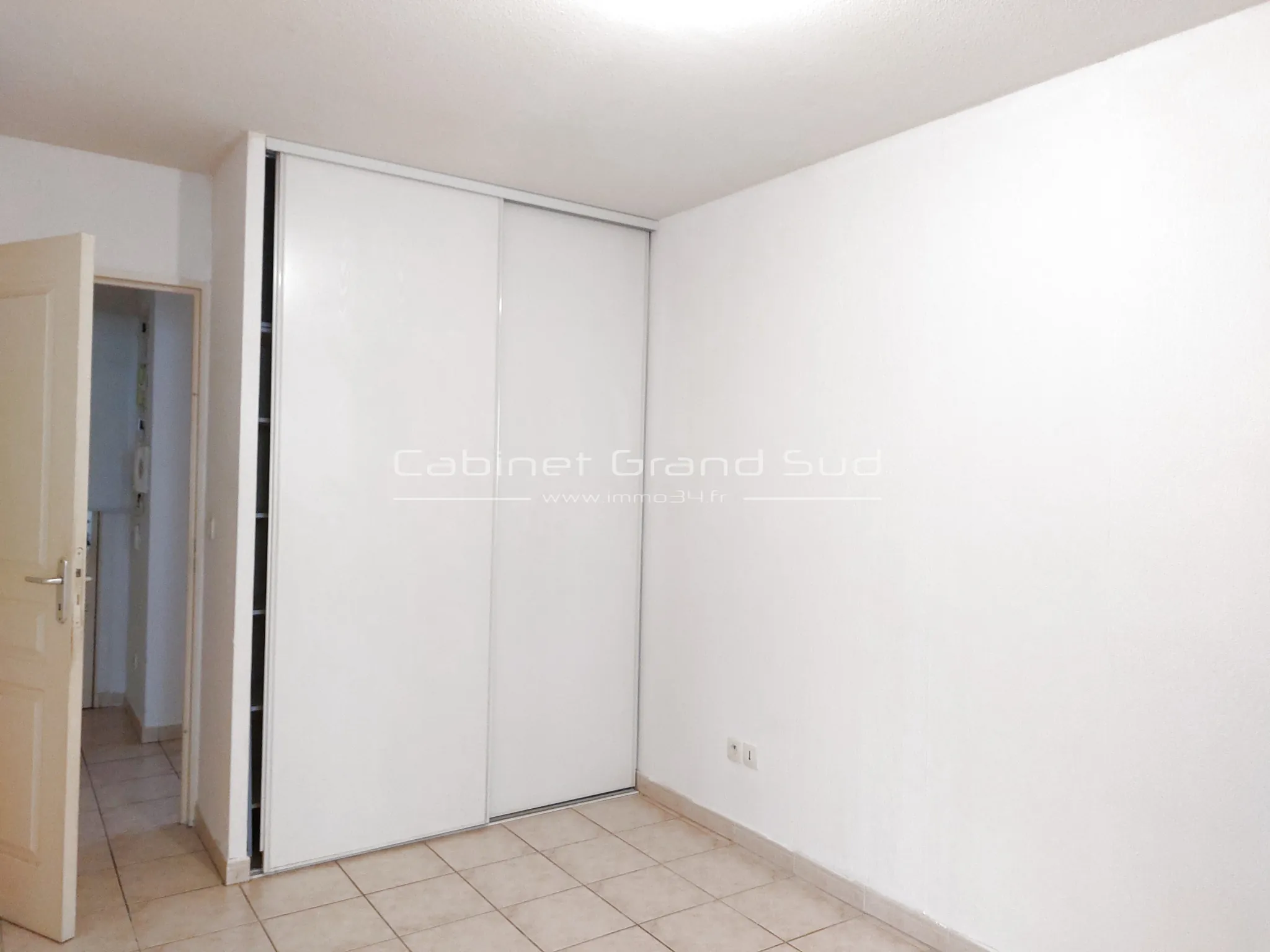 Appartement de 3 pièces avec loggia et garage à Lunel - 63 m² 
