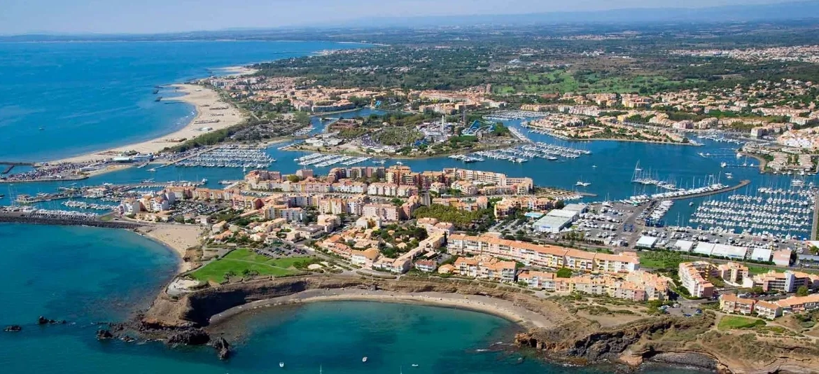 Appartement T3 avec mezzanine et vue sur le canal au Cap d'Agde 