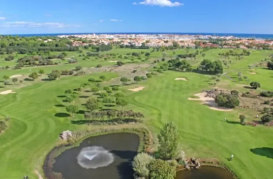 Appartement T3 avec mezzanine et vue sur le canal au Cap d'Agde 