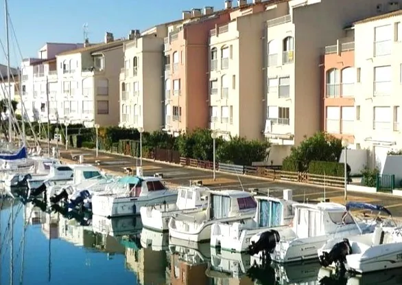 Appartement T3 avec mezzanine et vue sur le canal au Cap d'Agde 