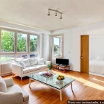Bel appartement familial de 80 m² avec parking et loggia à Bron