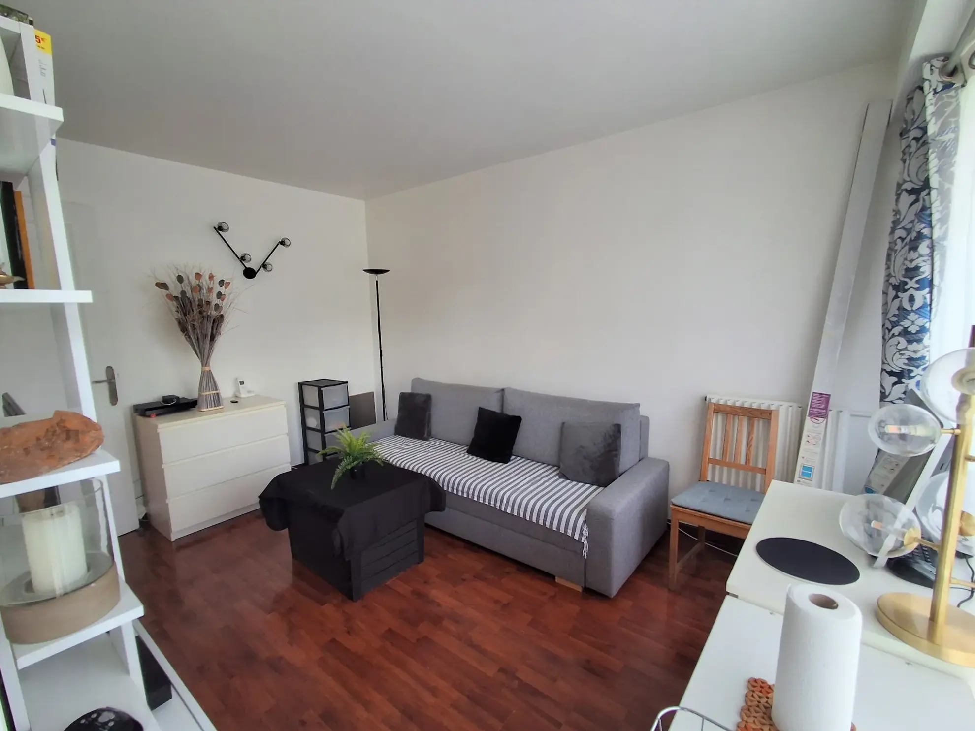 Studio meublé avec balcon et parking à Saint Maur des Fossés 