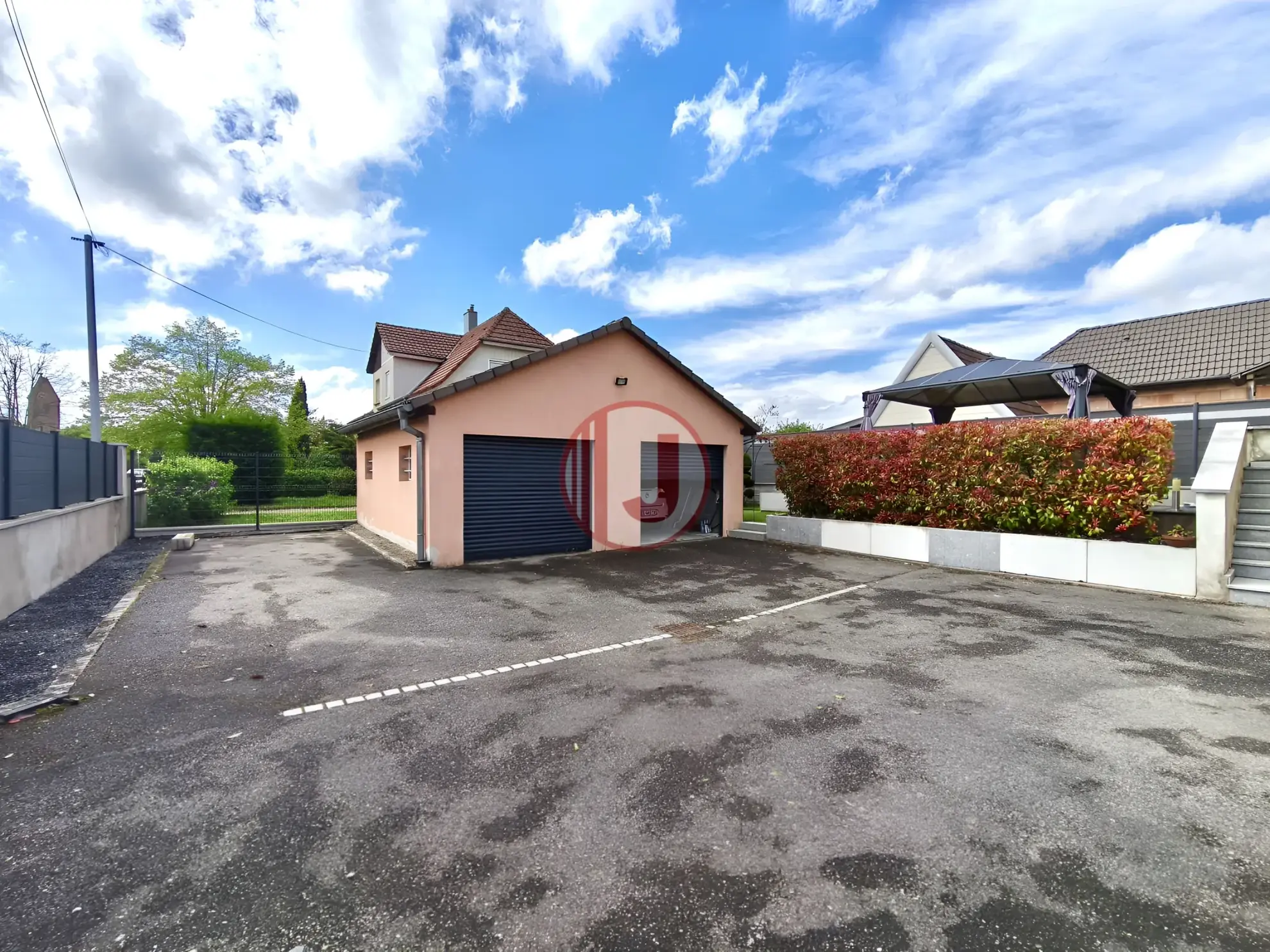 Magnifique maison avec piscine et jacuzzi à Wittenheim – Opportunité rare 