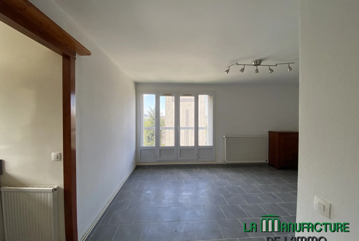 Appartement T2 avec stationnement à Saint-Étienne Métare – Investissement ou primo-accédants 