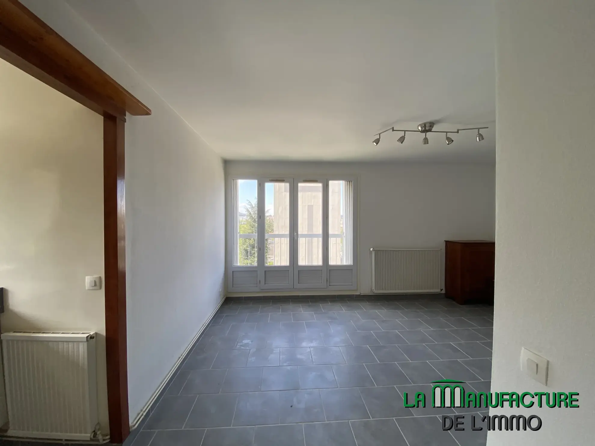 Appartement T2 avec stationnement à Saint-Étienne Métare – Investissement ou primo-accédants 