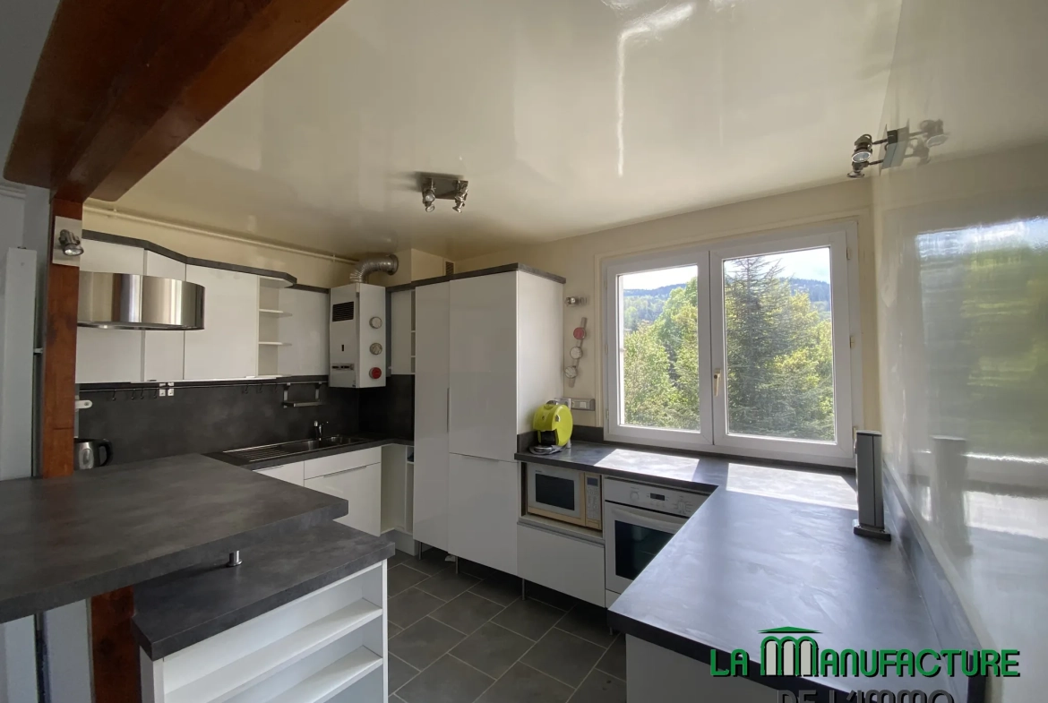 Appartement T2 avec stationnement à Saint-Étienne Métare – Investissement ou primo-accédants 