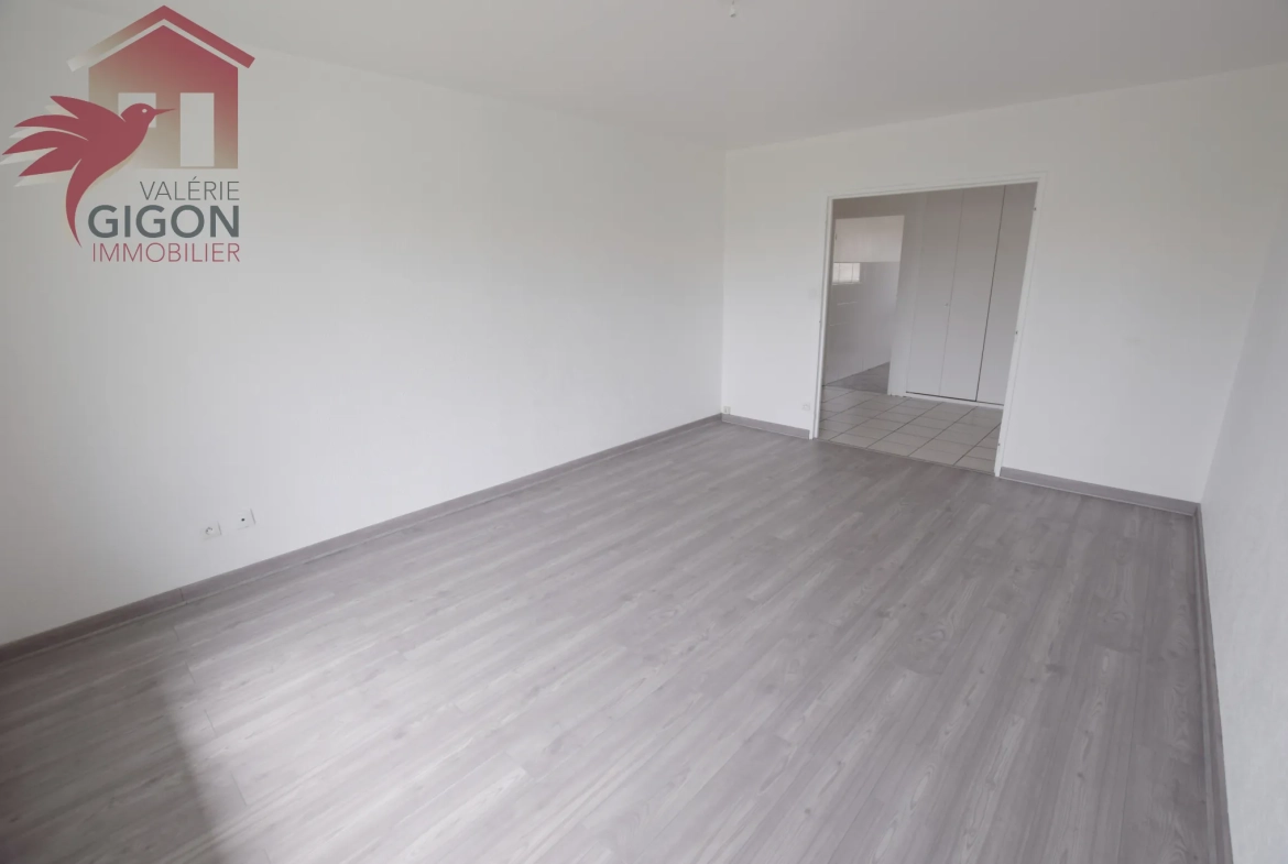 Appartement lumineux à Sochaux avec balcon et vue dégagée 