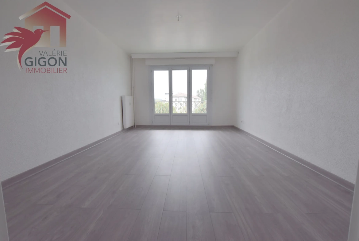Appartement lumineux à Sochaux avec balcon et vue dégagée 