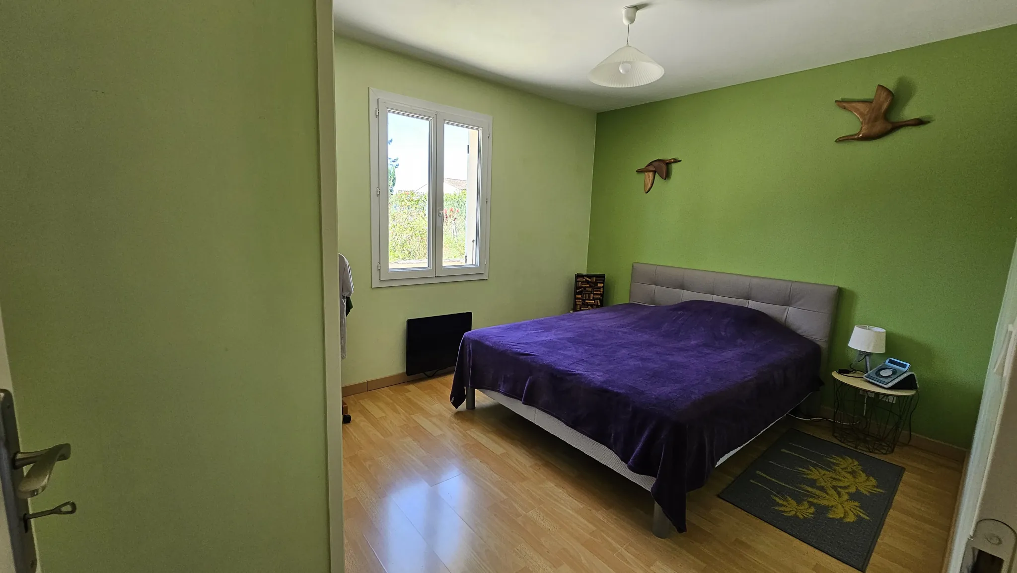 Maison de plain-pied avec 3 chambres et terrain de 1500m² à Seyches 