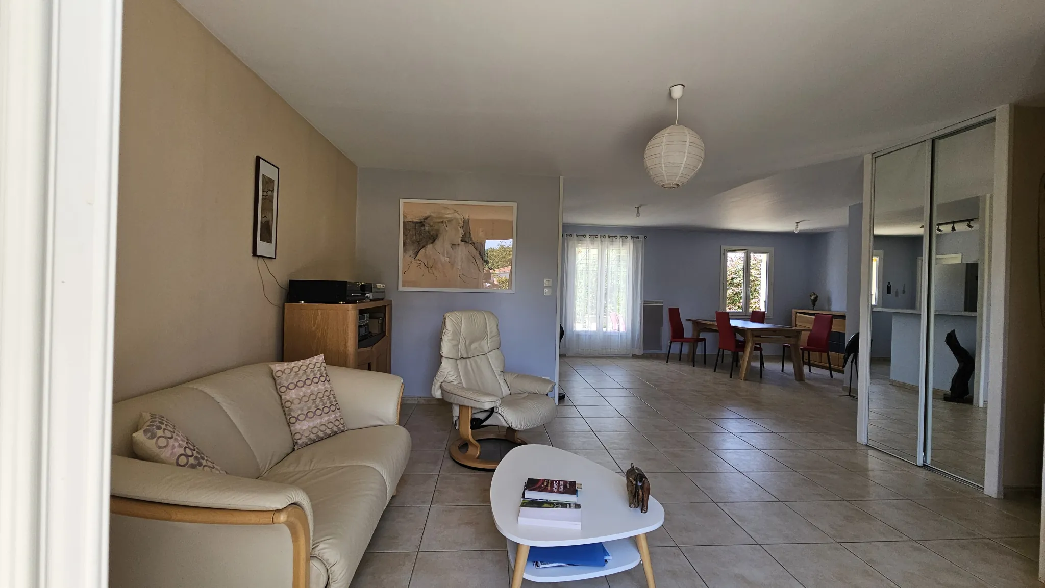 Maison de plain-pied avec 3 chambres et terrain de 1500m² à Seyches 