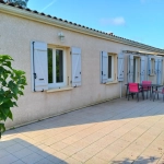 Maison de plain-pied avec 3 chambres et terrain de 1500m² à Seyches