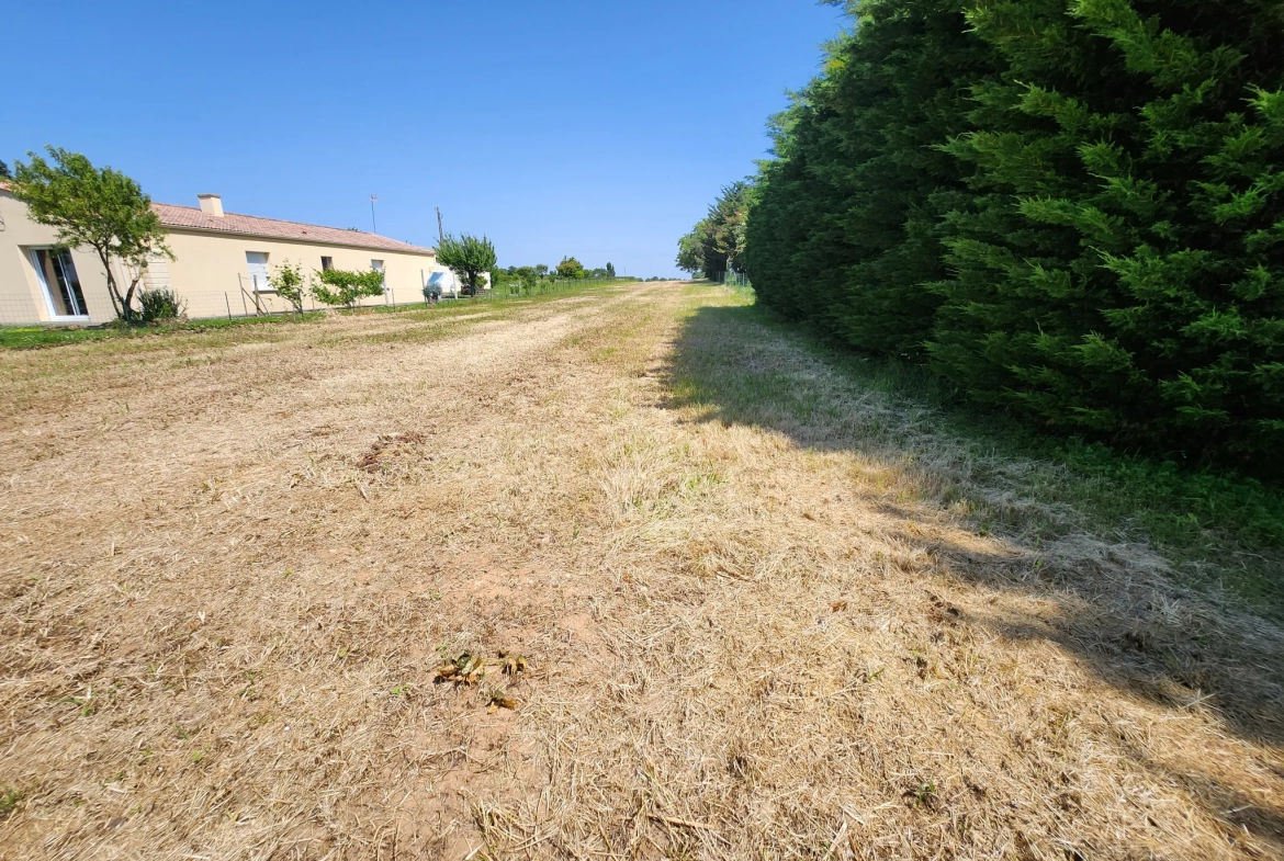 Terrain constructible hors lotissement avec vue panoramique à Saint Aubin la plaine 