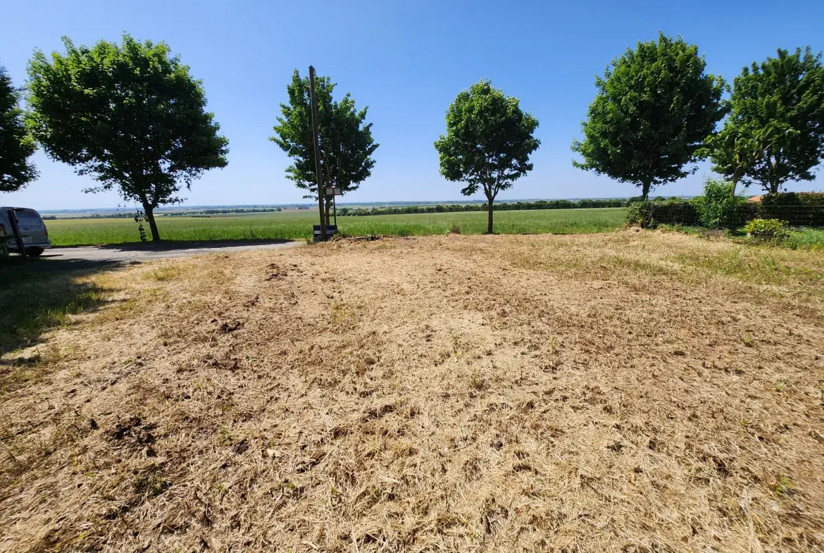 Terrain constructible hors lotissement avec vue panoramique à Saint Aubin la plaine 