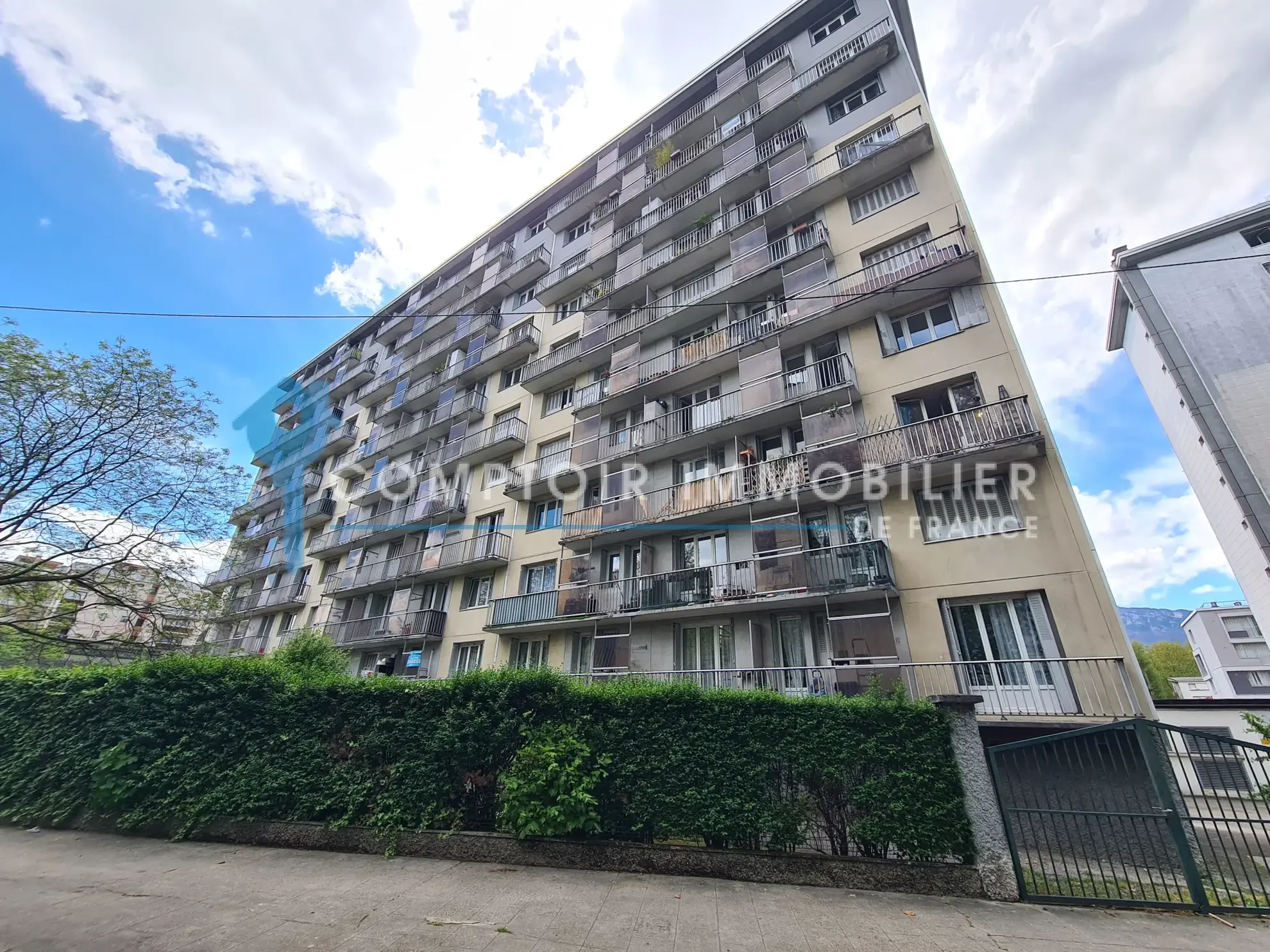 Appartement T3 à vendre à Grenoble avec vue panoramique et balcon 