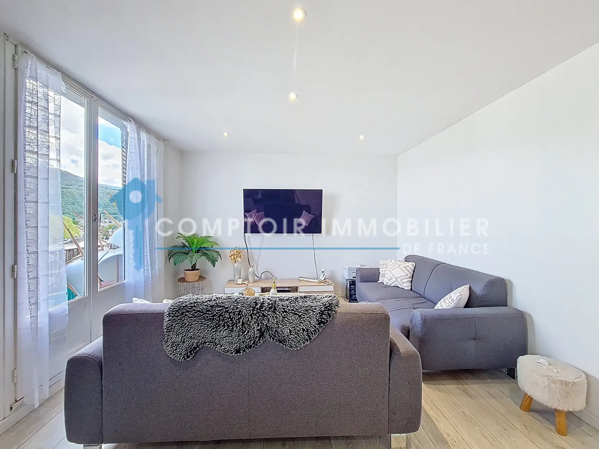 Appartement T3 à vendre à Grenoble avec vue panoramique et balcon 