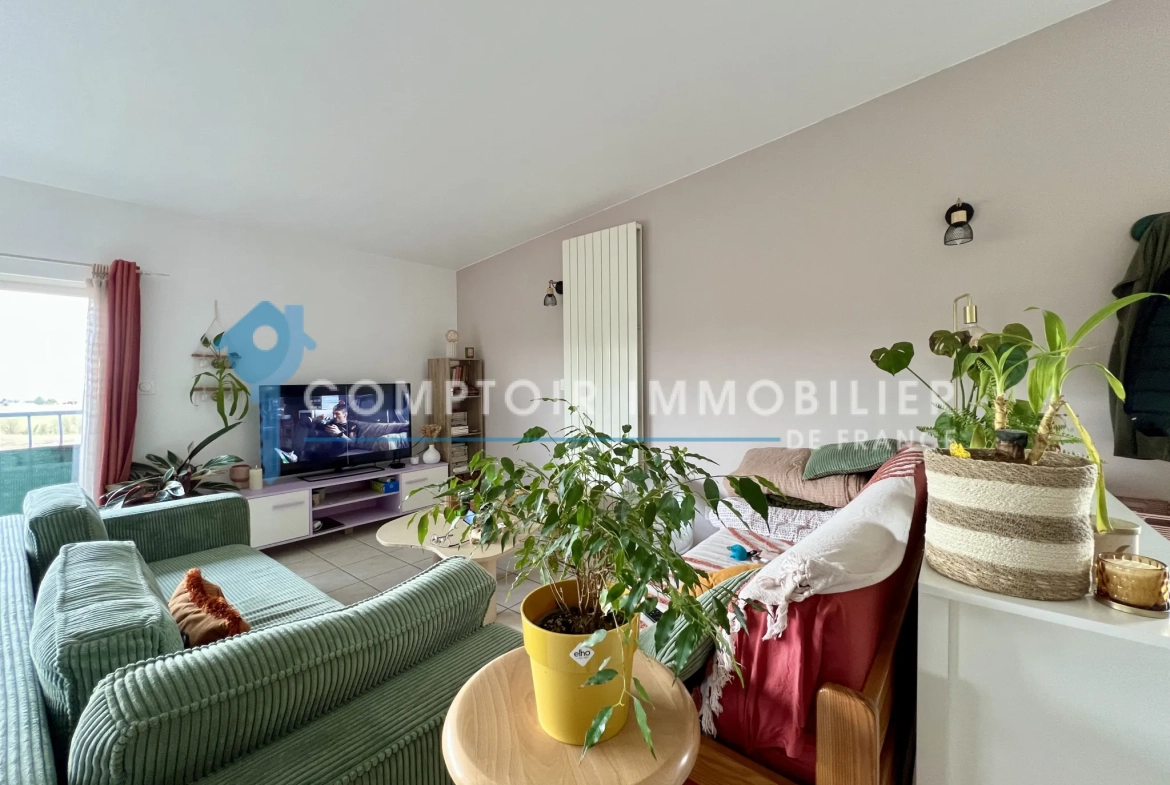 Maison à vendre à Saint Paul Cap de Joux avec studio et grand terrain 