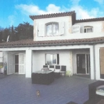 Villa T5 à Nice avec jardin, piscine et garages à vendre
