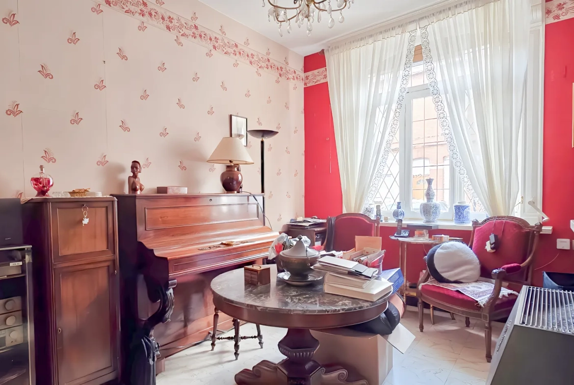 Maison des années 30 avec jardin à La Bassée - Charme et potentiel à saisir 