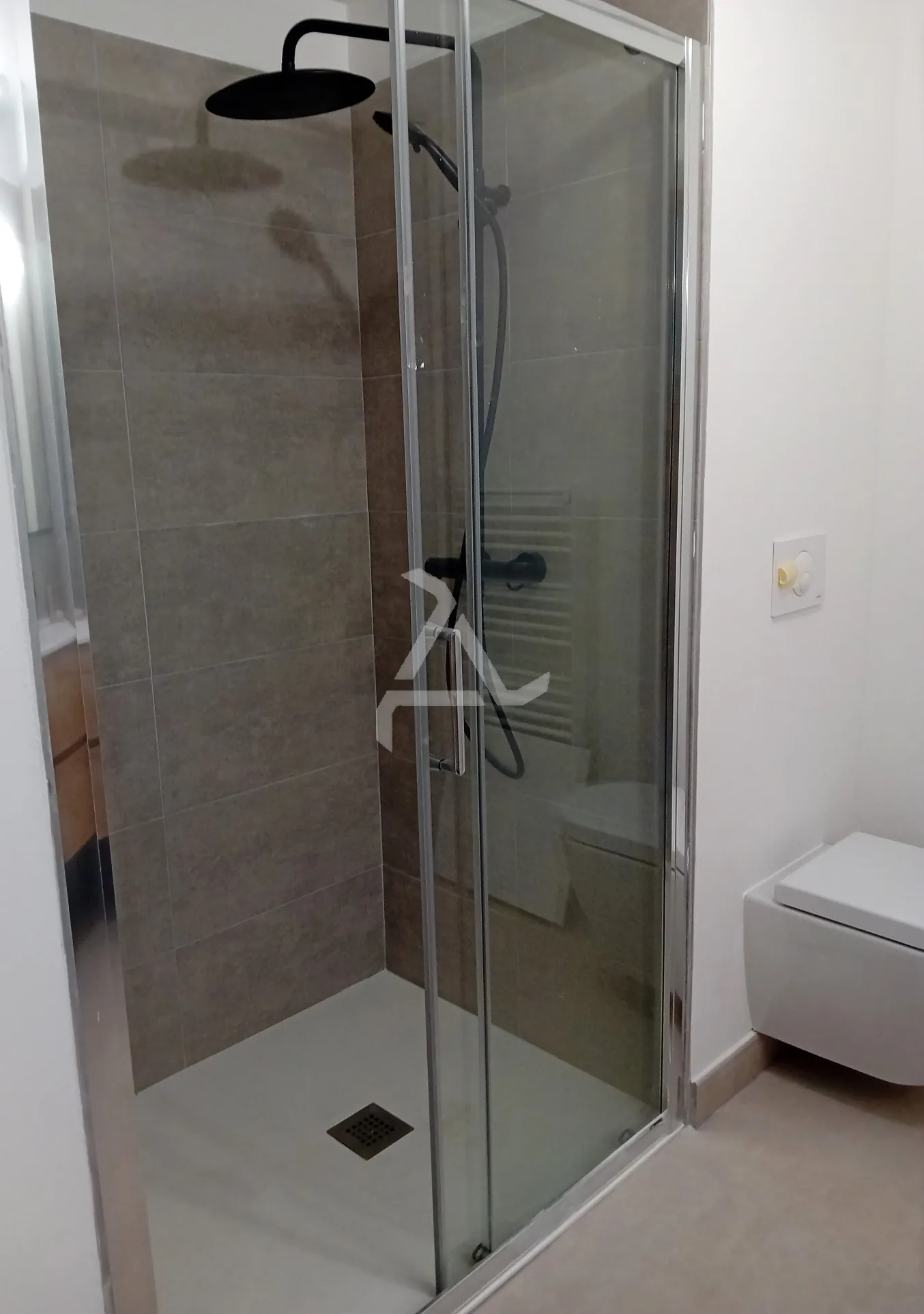 Studio neuf sécurisé à Porto-Vecchio - idéal primo-accédant ou pied-à-terre 