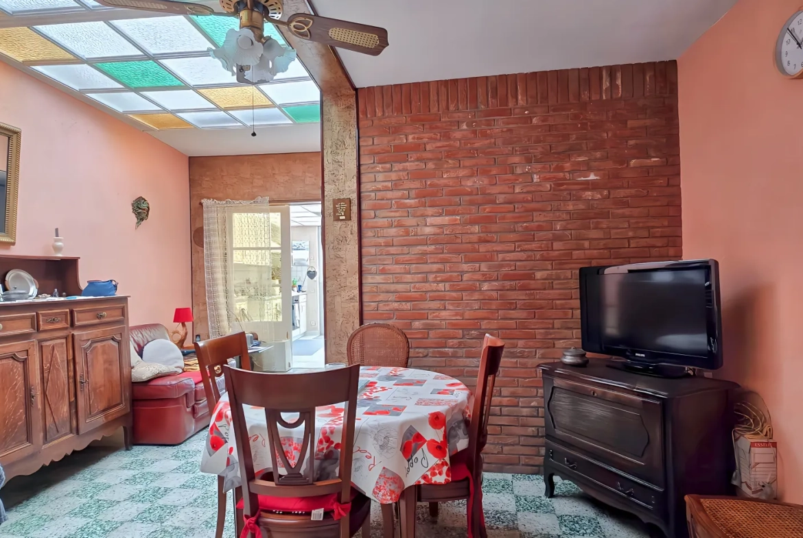 Maison des années 30 avec jardin à La Bassée - Charme et potentiel à saisir 