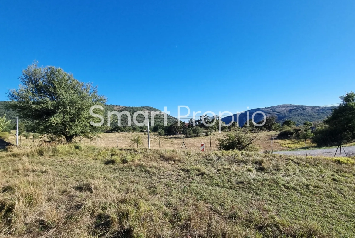 Terrain constructible de 1896 m² à Escragnolles – Calm et ensoleillé 