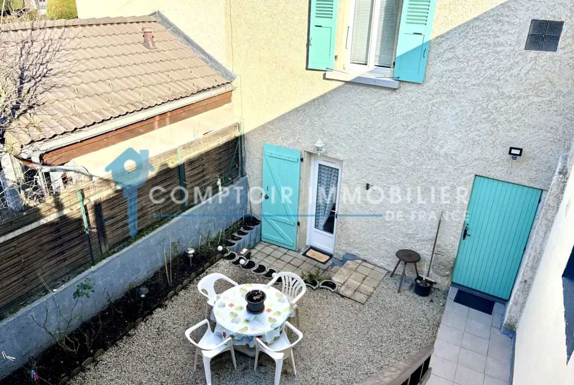 Maison mitoyenne 3 chambres avec terrasse — Proche du lac de Paladru 