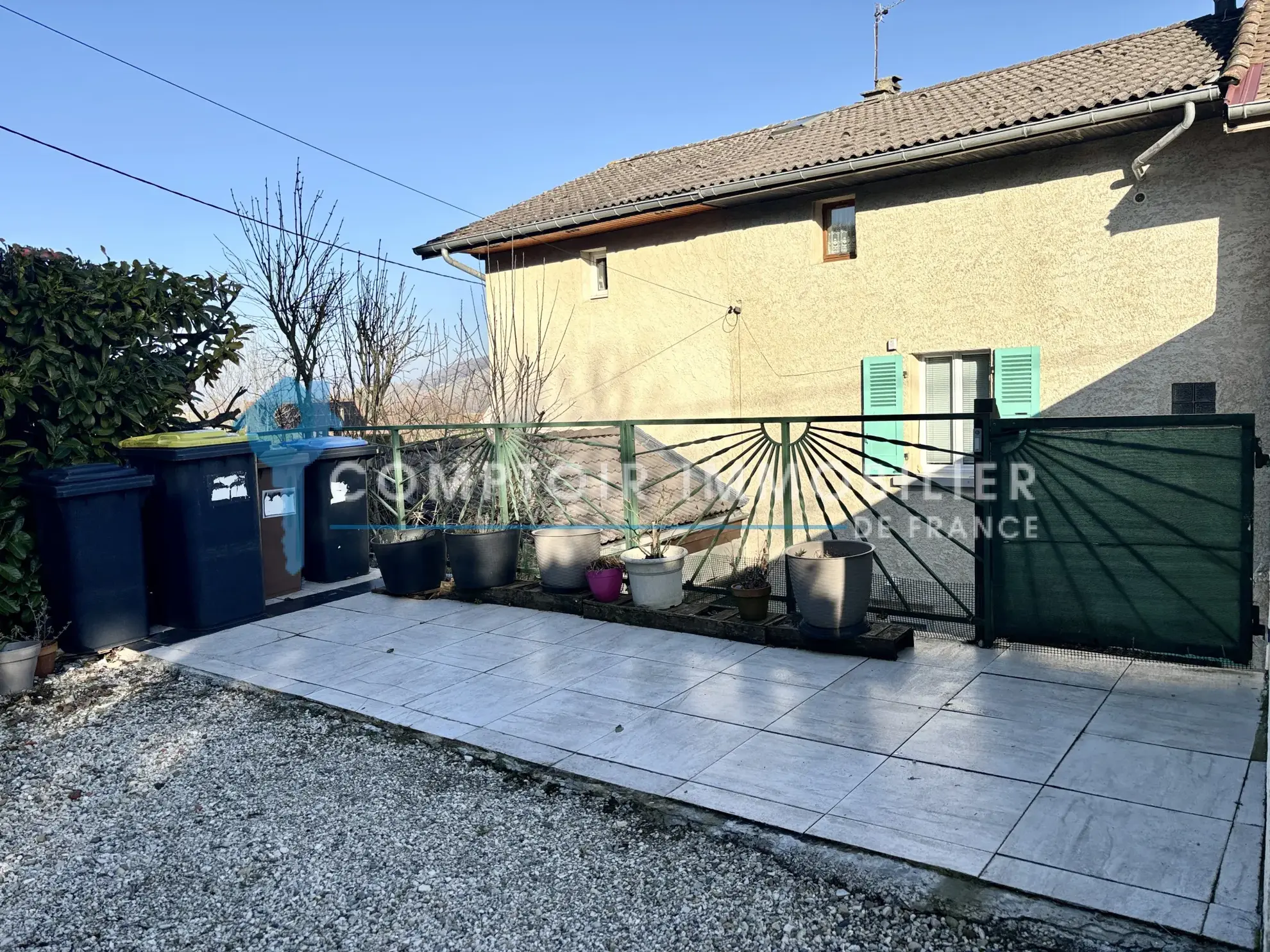 Maison mitoyenne 3 chambres avec terrasse — Proche du lac de Paladru 