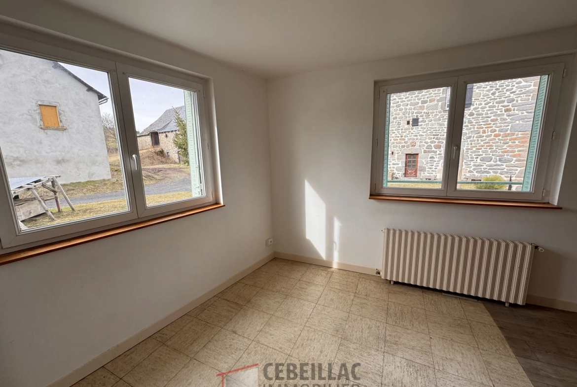 Maison de village avec terrasse à Paulhac - 7 pièces, 90 m² 