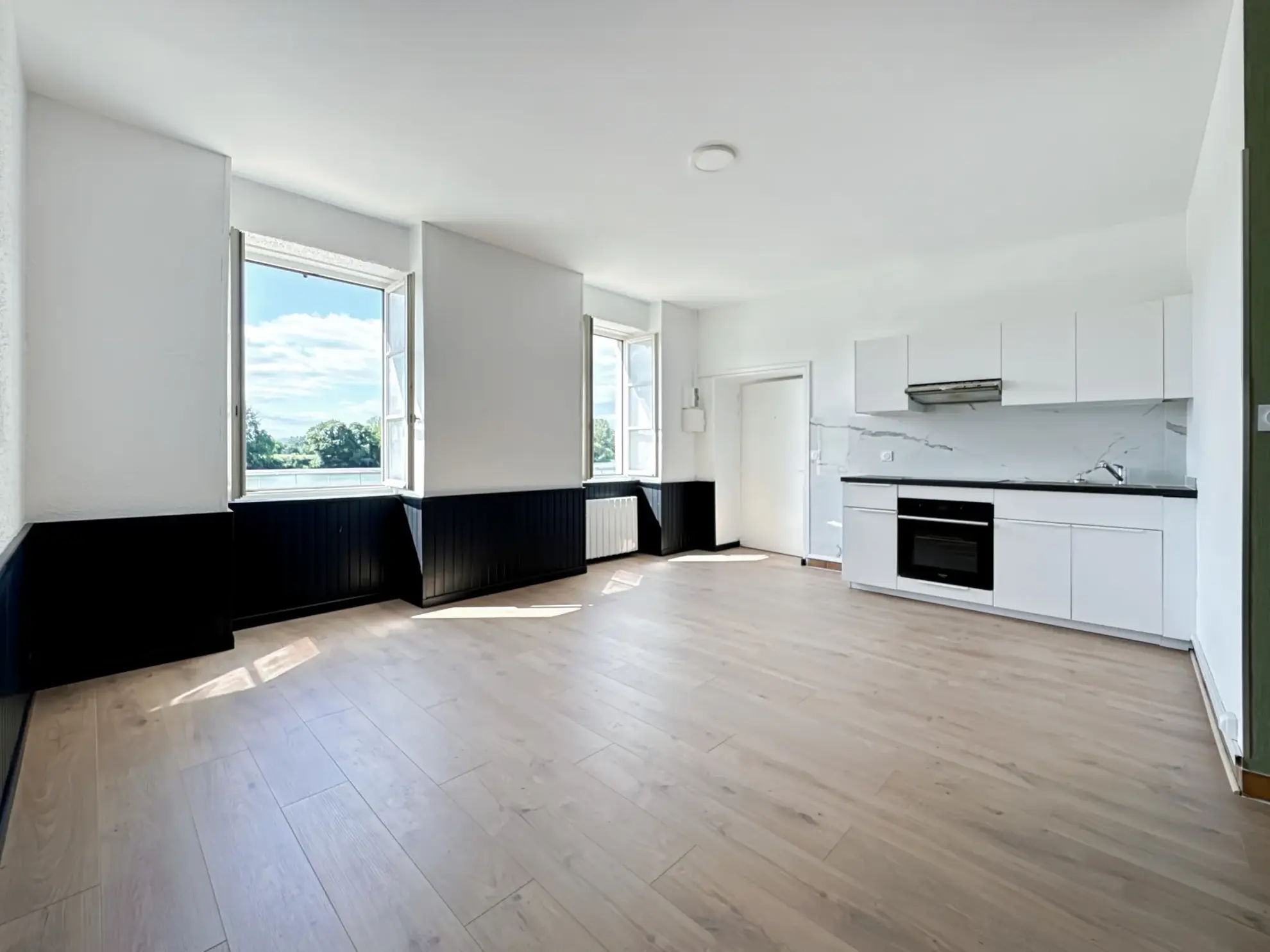 Studio à vendre à Trévoux avec vue sur la Saône - Opportunité immobilière 