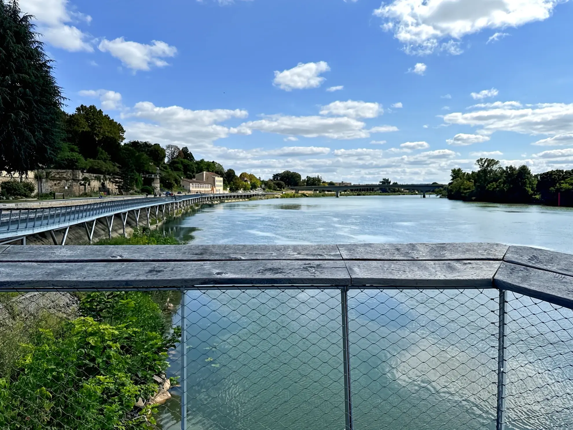 Studio à vendre à Trévoux avec vue sur la Saône - Opportunité immobilière 